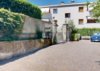 Casa all\'aperto - Casa semi indipendente via Doberdò
 
7, Varese - foto 14