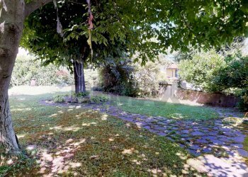 Giardino - Casa semi indipendente via Doberdò
 
7, Varese - foto 16