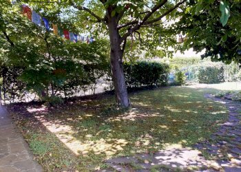 Giardino - Casa semi indipendente via Doberdò
 
7, Varese - foto 18