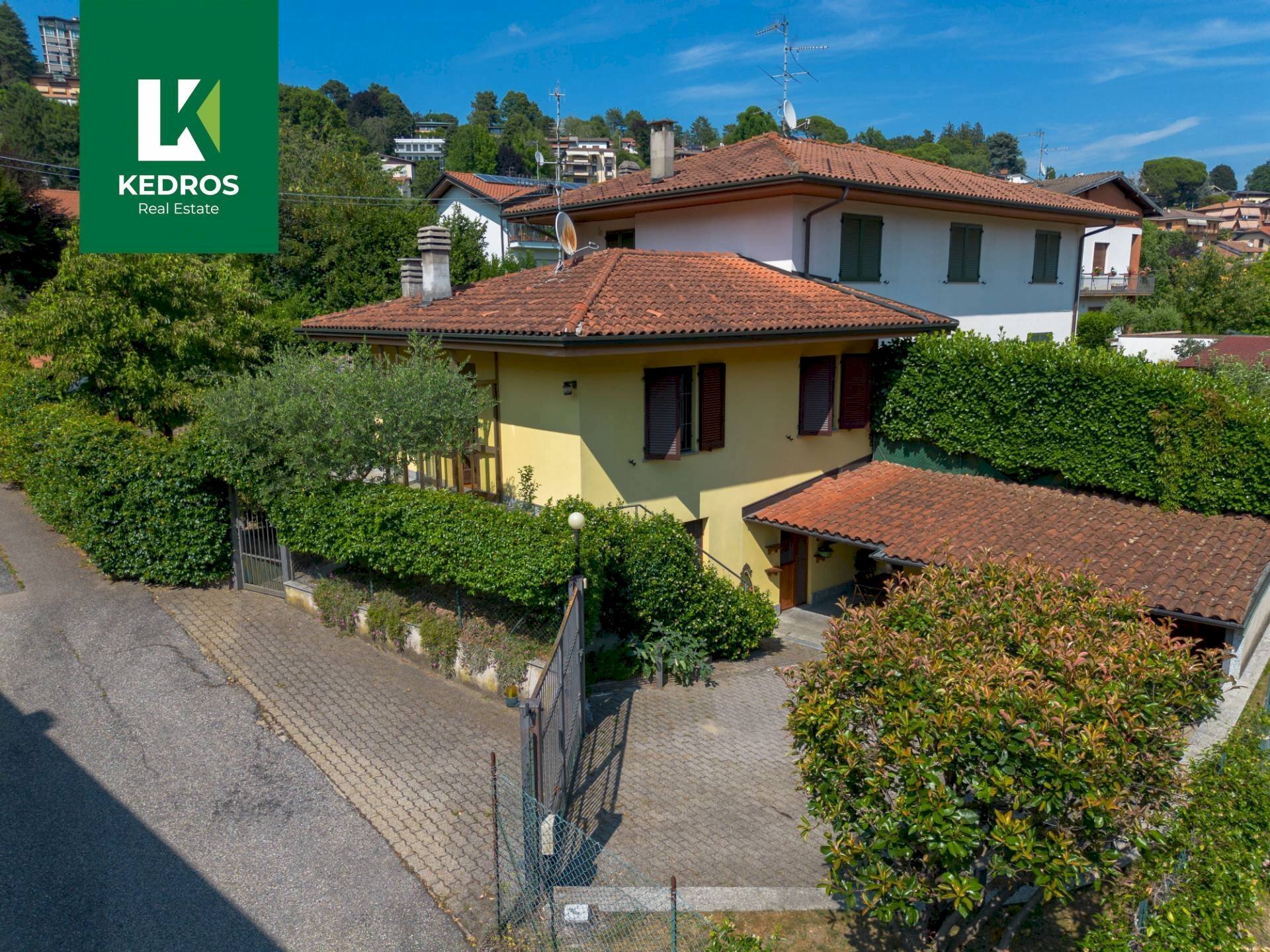 Foto 1 - Villa Via Rancio
 
13, Luvinate - photo 1