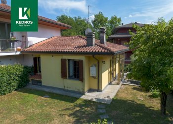 Foto 36 - Villa Via Rancio
 
13, Luvinate - photo 36