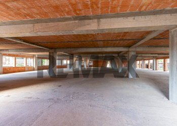 Parcheggio - Commercial Premises Corso Europa
10, Giarre - photo 26