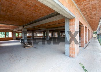 Parcheggio - Commercial Premises Corso Europa
10, Giarre - photo 28