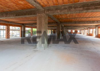 Parcheggio - Commercial Premises Corso Europa
10, Giarre - photo 40