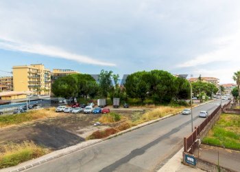Edificio all\'aperto - Commercial Premises Corso Europa
10, Giarre - photo 48