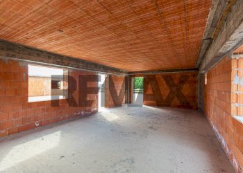 Parcheggio - Commercial Premises Corso Europa
10, Giarre - photo 66