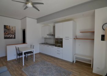 Foto 2 - Bilocale VIA APPIANI
 
9, Lecco - foto 2