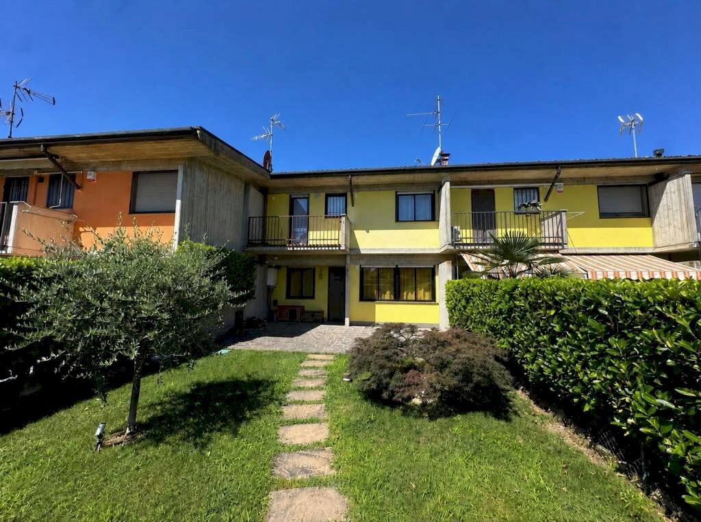 Facciata - Terraced Villa via Gaetano Donizetti, 16, Cenate Sopra - photo 1