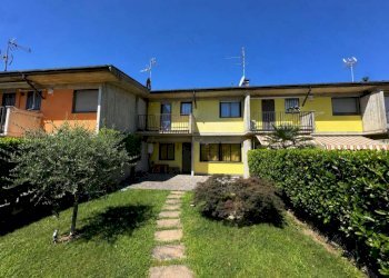 Facciata - Terraced Villa via Gaetano Donizetti, 16, Cenate Sopra - photo 1