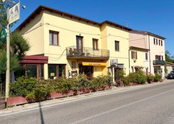 Facciata - Shop strada Provinciale Leontina, 235, San Leo - photo 26