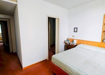 Camera da letto - Apartment corso Giuseppe Arimondi, 17, Torino (neighborhood Crocetta) - photo 11