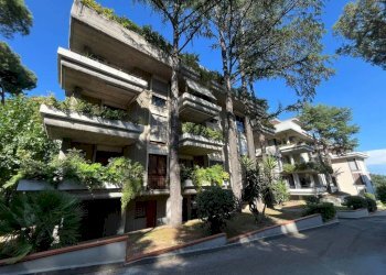 Facciata - Apartment viale Cortina d'Ampezzo, 79, Roma - photo 35