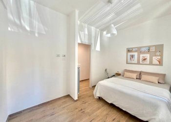 Camera da letto - Appartamento via Borzoli, Genova (zona Borzoli) - foto 14