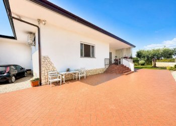 Foto 33 - Villa Strada del Passo, Latina - photo 33