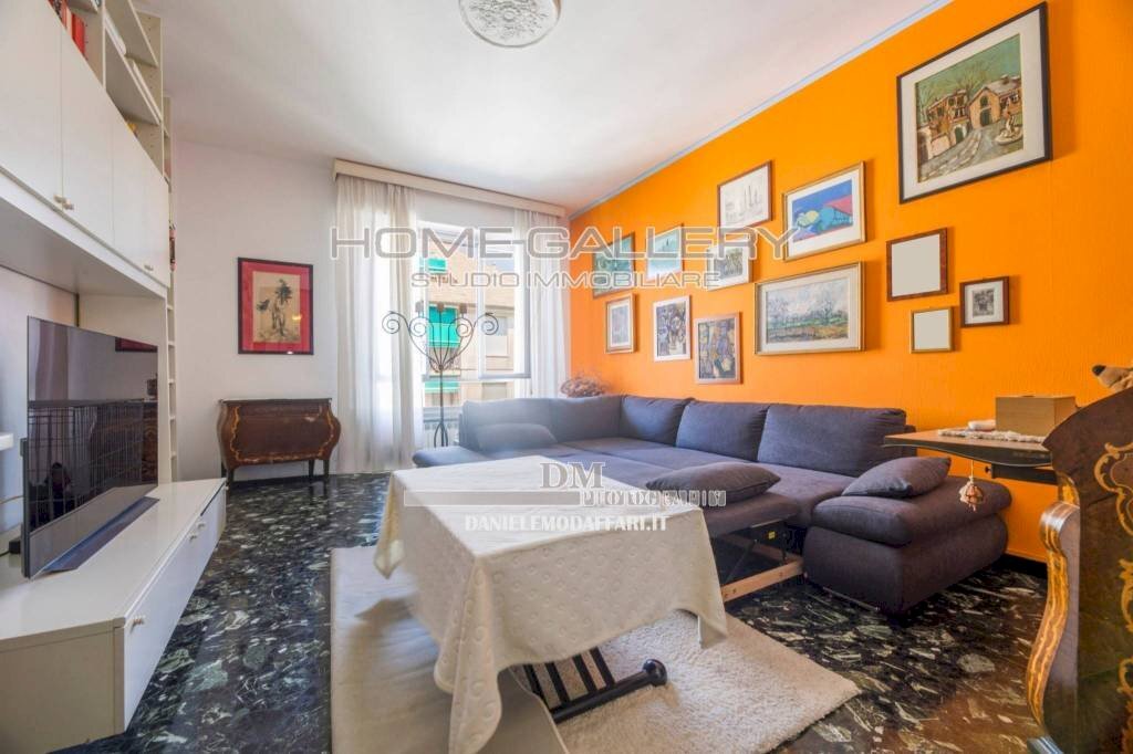 Salone - Four-room apartment Genova (neighborhood Quarto) - photo 2