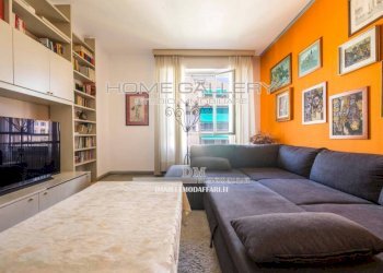 Salone - Four-room apartment Genova (neighborhood Quarto) - photo 3