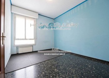 Camera da letto - Four-room apartment Genova (neighborhood Quarto) - photo 17