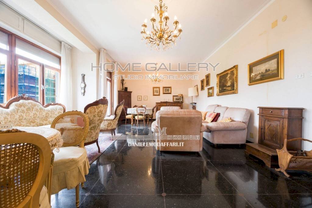 Salone - Appartamento via Luigi Arnaldo Vassallo, Genova (zona Albaro) - foto 3
