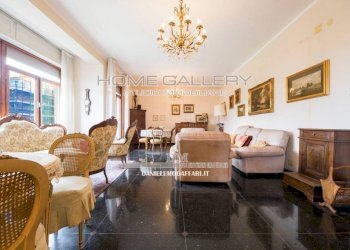 Salone - Appartamento via Luigi Arnaldo Vassallo, Genova (zona Albaro) - foto 3