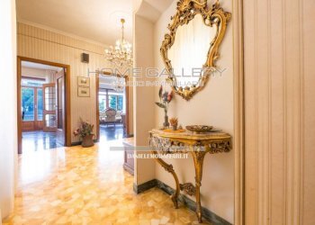Ingresso - Appartamento via Luigi Arnaldo Vassallo, Genova (zona Albaro) - foto 16