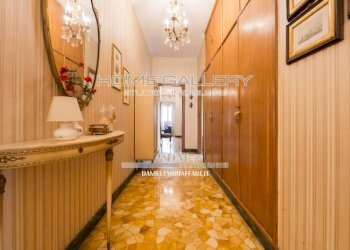 Corridoio - Appartamento via Luigi Arnaldo Vassallo, Genova (zona Albaro) - foto 19