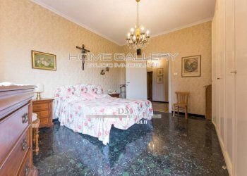 Camera da letto - Appartamento via Luigi Arnaldo Vassallo, Genova (zona Albaro) - foto 23