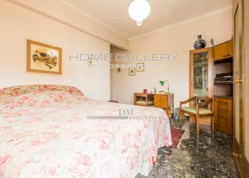 Camera da letto - Appartamento via Luigi Arnaldo Vassallo, Genova (zona Albaro) - foto 25