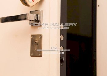 Dettagli - Three-room apartment via Carlo Barabino, Genova (neighborhood Foce) - photo 16
