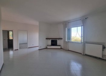 Foto 3 - Four-room apartment Via per Olle
 
40, Finale Ligure - photo 3