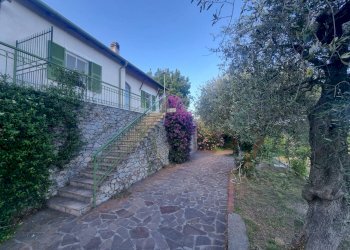 Foto 32 - Four-room apartment Via per Olle
 
40, Finale Ligure - photo 32