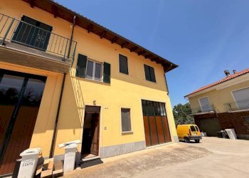 Facciata - Villa Frazione San Rocco, 163, Montaldo Roero - foto 2