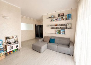 Salone - Four-room apartment via Alessandro Volta, 8, Carmagnola - photo 10