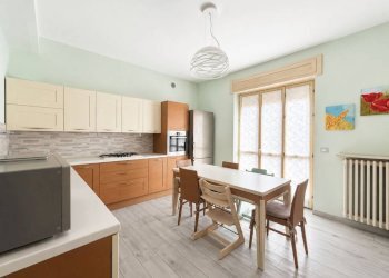 Cucina - Four-room apartment via Alessandro Volta, 8, Carmagnola - photo 15