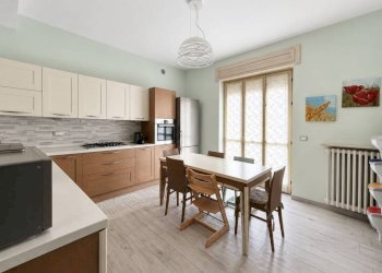 Cucina - Four-room apartment via Alessandro Volta, 8, Carmagnola - photo 17