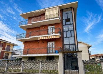 Facciata - Four-room apartment via Alessandro Volta, 8, Carmagnola - photo 35