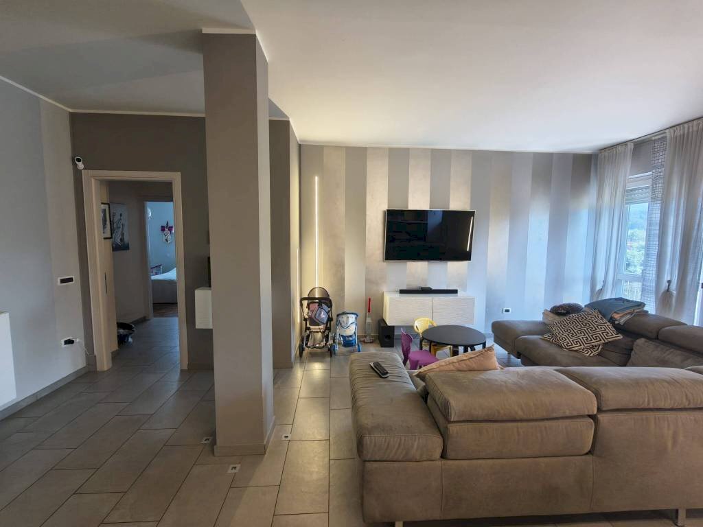 Salone - Three-room apartment via San Bernardo, 55, Mondovì - photo 1