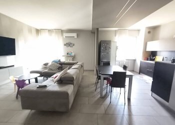 Salone - Three-room apartment via San Bernardo, 55, Mondovì - photo 10