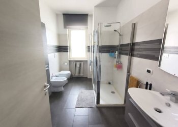 Bagno - Three-room apartment via San Bernardo, 55, Mondovì - photo 16