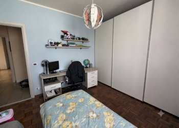 Camera da letto - Three-room apartment via San Bernardo, 55, Mondovì - photo 19