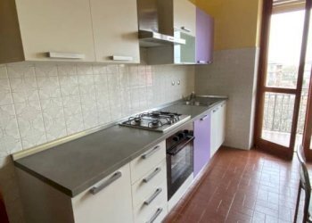 Camera da letto - Three-room apartment via Alba, Mondovì - photo 18