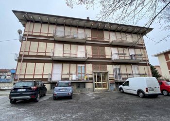 Facciata - Three-room apartment via Alba, Mondovì - photo 8