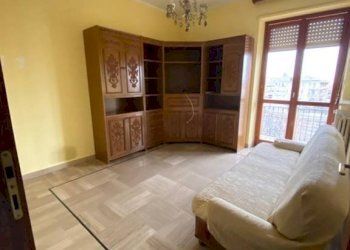 Camera da letto - Three-room apartment via Alba, Mondovì - photo 12