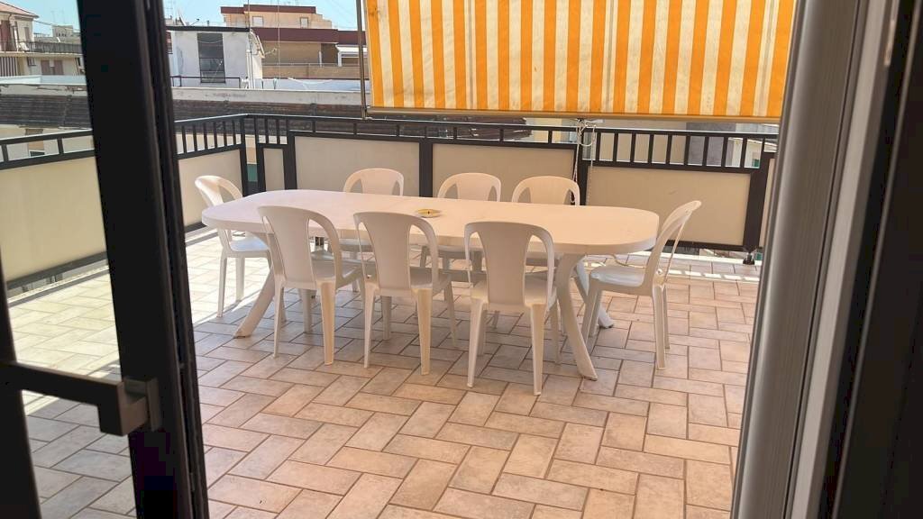 Terrazzo - Appartamento via Luigi Mazza, Anzio - foto 2