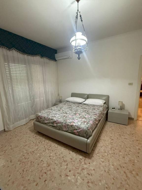 Camera da letto - Appartamento via Luigi Mazza, Anzio - foto 3