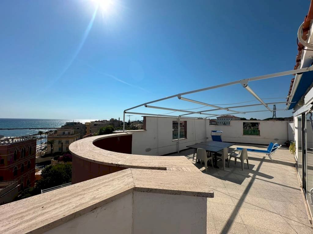 Vista - Four-room apartment piazzale Orazio, 1, Anzio - photo 1