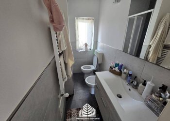 Bagno - Bilocale piazza 20 Settembre, Bra - foto 8