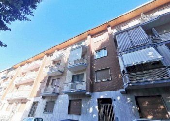 Facciata - Three-room apartment via Vittorio Zanellato, 23, Venaria Reale - photo 1