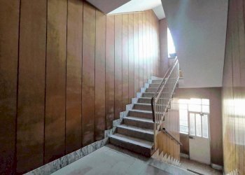Interno palazzo - Three-room apartment via Vittorio Zanellato, 23, Venaria Reale - photo 3