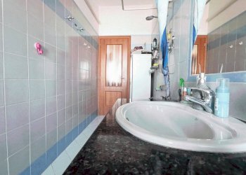 Bagno - Three-room apartment via Vittorio Zanellato, 23, Venaria Reale - photo 13