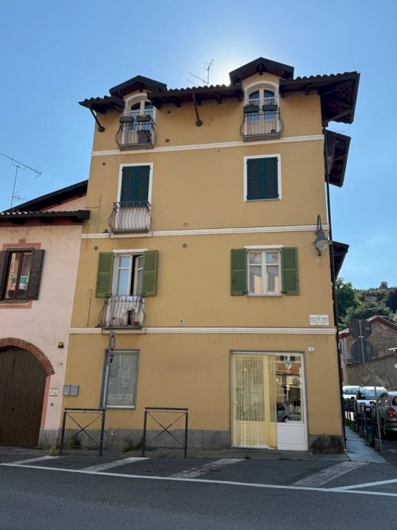 Facciata - Quadrilocale Costa San Sebastiano, 14, Biella - foto 2